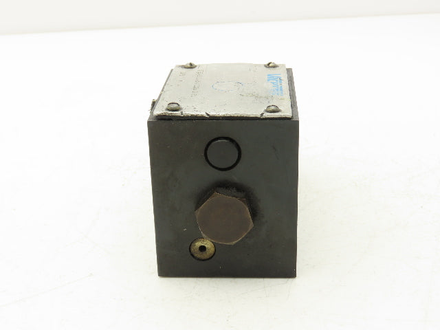 Vickers DG4S4-012A-B-60 Hydraulic Directional Control Single Solenoid Valve 120V