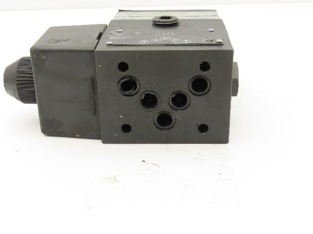 Vickers DG4S4LW-012A-B-60 Directional Control Single Solenoid Valve 120V