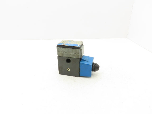 Vickers DG4S4LW-012A-B-60 Directional Control Single Solenoid Valve 110/120V