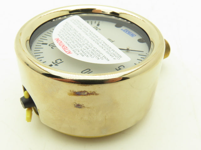 Wika 9310681 Liquid Filled Brass Pressure Gauge 0-30PSI 1/4"NPT