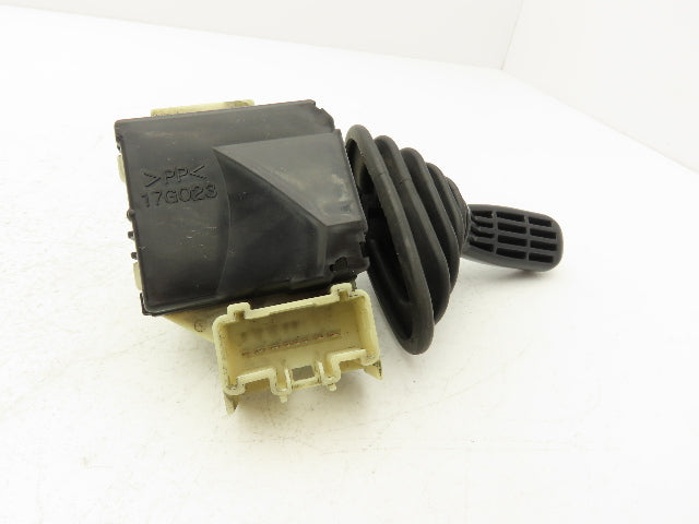 Toyota 57460-12471-71 Forklift Forward & Reverse Selector Gear Switch 8FBCU30