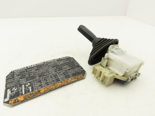 Toyota 57460-12471-71 Forklift Forward & Reverse Selector Gear Switch 8FBCU30