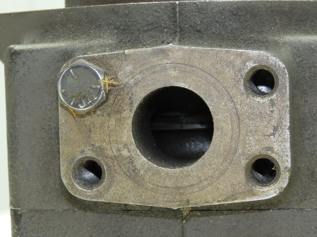 Parker T6C-005-1R03-B1 Hydraulic Vane Pump 5 GPM 3500 PSI 17.2cm³/rev