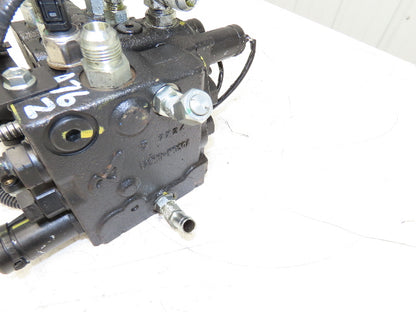 Toyota 67620-U3584-71 Hydraulic 3-Spool Forklift Mast Control Valve From 8FBCU30