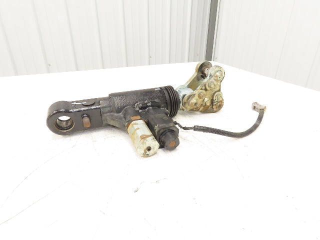 Toyota 43610-01160-71 Forklift Hydraulic Swing Lock Cylinder From 8FBCU30