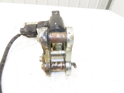 Toyota 43610-01160-71 Forklift Hydraulic Swing Lock Cylinder From 8FBCU30
