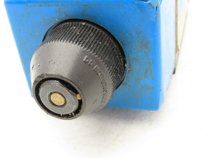 Vickers DG4S4LW-012C-B-60 Directional Control Solenoid Pilot Valve 110/120V