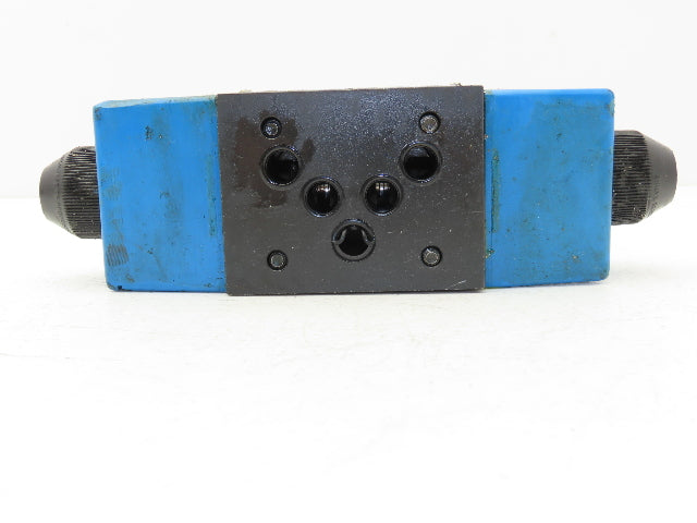 Vickers DG4S4LW-012C-B-60 Directional Control Solenoid Pilot Valve 110/120V