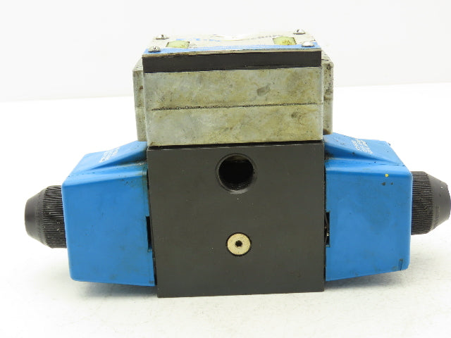 Vickers DG4S4LW-012C-B-60 Directional Control Solenoid Pilot Valve 110/120V