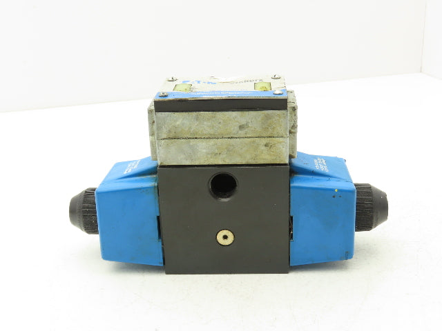 Vickers DG4S4LW-012C-B-60 Directional Control Solenoid Pilot Valve 110/120V
