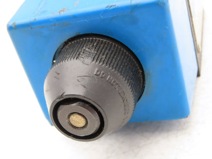 Vickers DG4S4-012A-50 Directional Control Single Solenoid Valve 120V