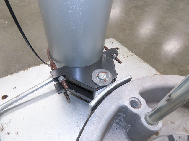Graco CM2L79 Drum Unloader No Pump Frame Cylinder Elevator Barrel Follower