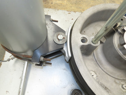 Graco CM2L79 Drum Unloader No Pump Frame Cylinder Elevator Barrel Follower