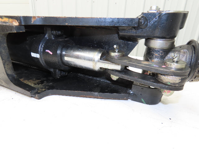 Toyota 8FBCU30 Electric Forklift Rear Axle Dual Hydraulic Steering Assembly