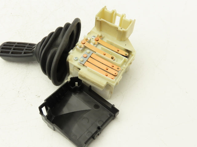 Toyota 57460-12471-71 Forklift Forward & Reverse Selector Gear Switch 8FBCU30
