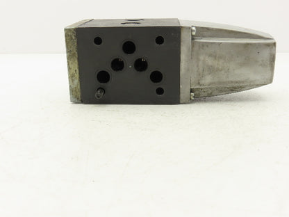 Vickers DG4S4-012A-50 Directional Control Single Solenoid Valve 120V Old Style