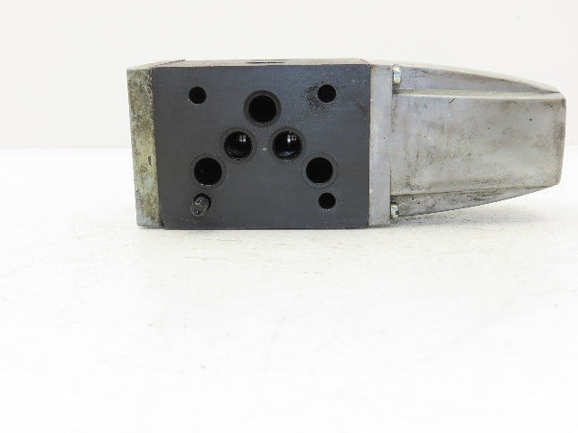 Vickers DG4S4-012A-50 Directional Control Single Solenoid Valve 120V Old Style