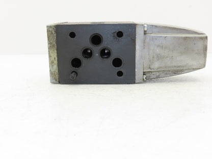 Vickers DG4S4-012A-50 Directional Control Single Solenoid Valve 120V Old Style