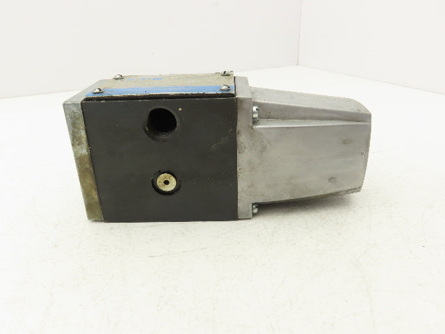 Vickers DG4S4-012A-50 Directional Control Single Solenoid Valve 120V Old Style