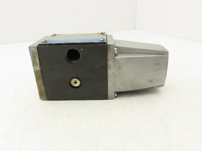 Vickers DG4S4-012A-50 Directional Control Single Solenoid Valve 120V Old Style