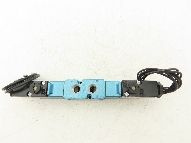 MAC 821C-PM-111CA-152 Pneumatic Double Solenoid Valve 120V 1/4"NPT PME-111CAAA