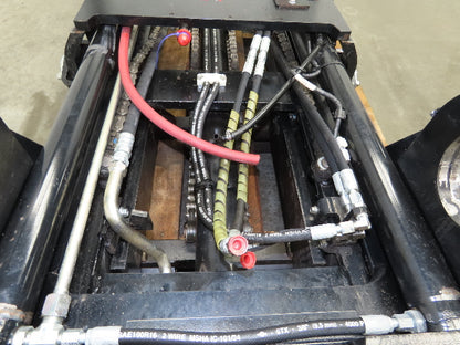 Toyota 8FBCU30 Electric Forklift Mast 3-Stage 187" Lift Sideshift Class III