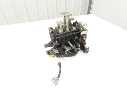 Toyota 67620-U3584-71 Hydraulic 3-Spool Forklift Mast Control Valve From 8FBCU30