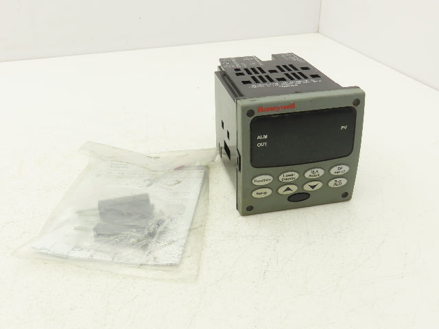 Honeywell UDC2500 Digital Temperature Controller DC2500-CE-0000-200-00000-00-0