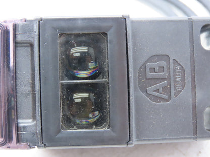Allen Bradley 42GTU-9202 Photoswitch Photoelectric Sensor Polarized Retro Ser B