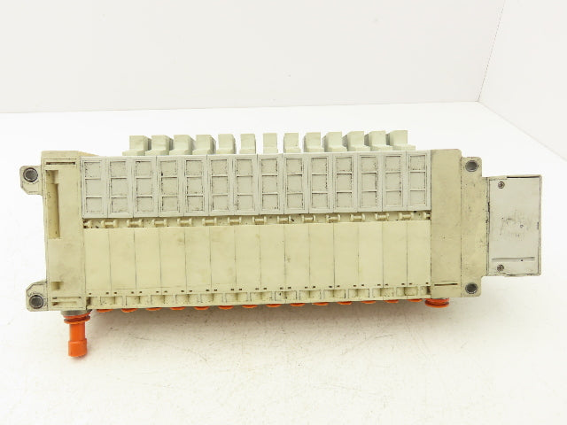 SMC VQC2101N-51 14-Station Plug-In Solenoid Valve Manifold D-Sub 24VDC
