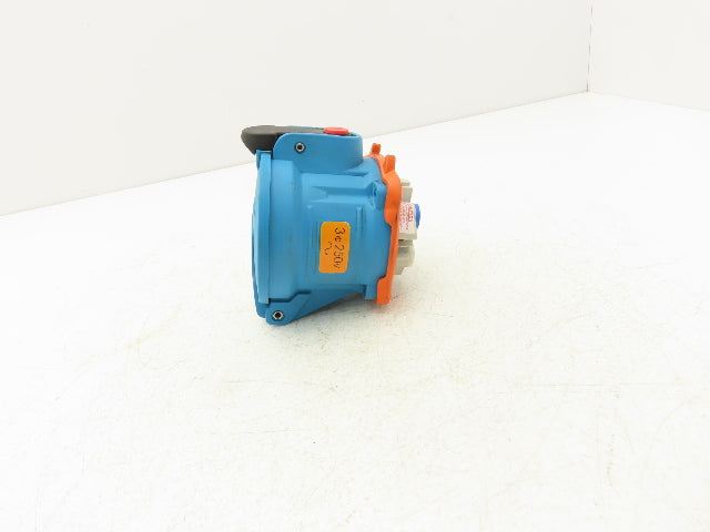 Meltric DSN60 Female Receptacle Plug 60A 3P+G 250VAC 3PH 7.5Hp Switch Rated 4X