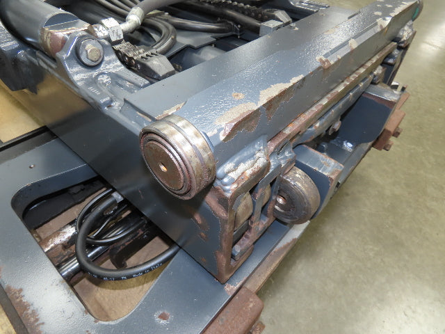 Linde E32CL Forklift Mast Class III 3 Stage 4 Lever 190" Lift 3655 lbs Max