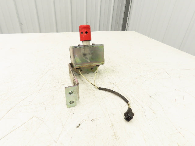 Linde Forklift E Stop With Bracket Removed From E32CL