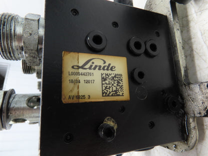 Linde L0009443761 Hydraulic 4-Lever Spool Valve Forklift Mast Control Off E32CL