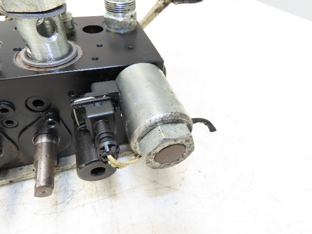 Linde L0009443761 Hydraulic 4-Lever Spool Valve Forklift Mast Control Off E32CL