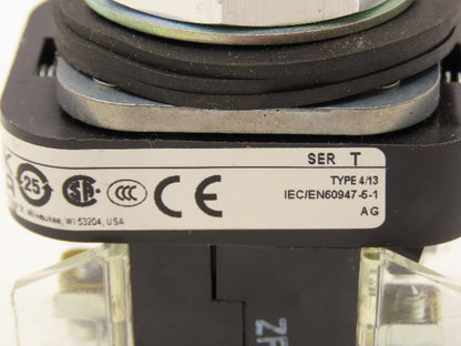 Allen Bradley 800T-FX6D4 30mm E-Stop Pushbutton Push-Pull Ser T 800T-XD4 2NO