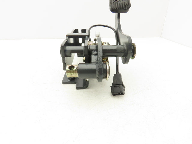 Linde Forklift Parking Emergency Brake Assembly Removed From E32CL