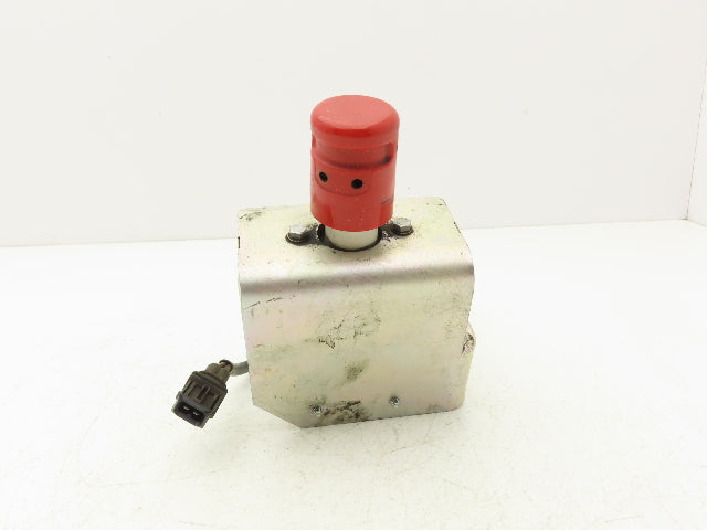 Linde Forklift E Stop With Bracket Removed From E32CL