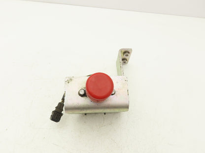Linde Forklift E Stop With Bracket Removed From E32CL