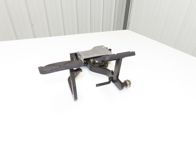Linde Forklift Accelerator & Brake Pedal Assembly With Potentiometer From E32CL