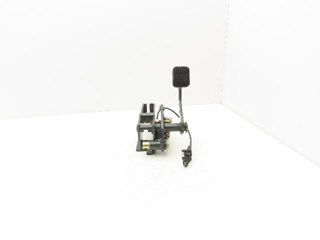 Linde Forklift Parking Emergency Brake Assembly Removed From E32CL