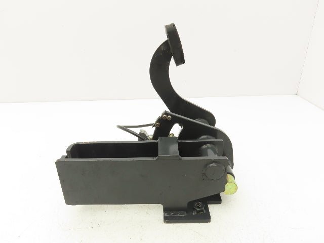 Linde Forklift Parking Emergency Brake Assembly Removed From E32CL