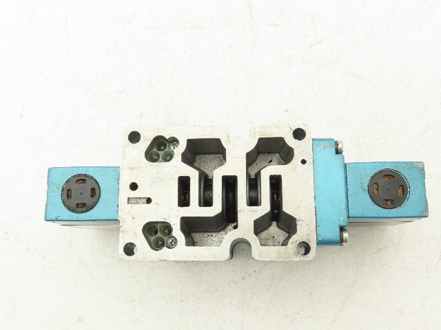 Mac 6331D-000-PM-111DA Solenoid Valve 120VAC 60Hz 25-150 psi