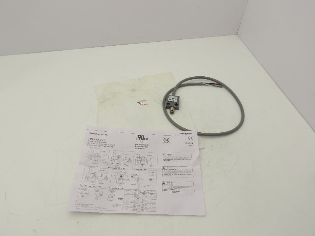 Honeywell 914CE2-3 MICRO SWITCH Miniature Precision Limit Switch Silver Contacts