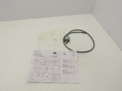 Honeywell 914CE2-3 MICRO SWITCH Miniature Precision Limit Switch Silver Contacts