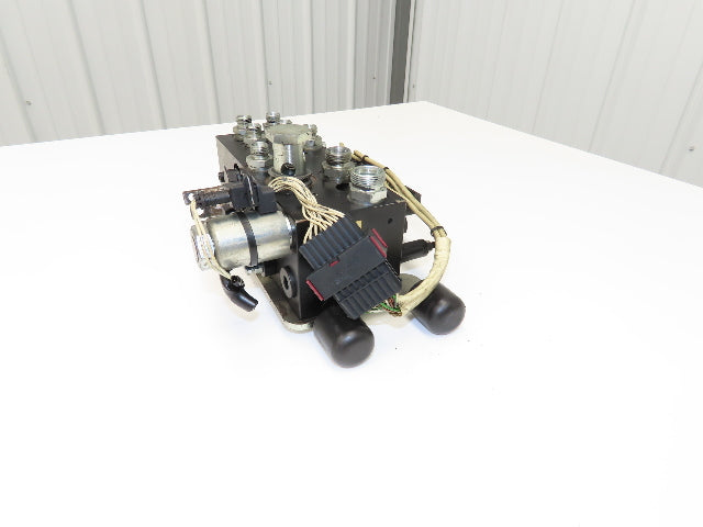 Linde L0009443761 Hydraulic 4-Lever Spool Valve Forklift Mast Control Off E32CL