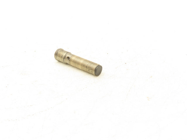 Eaton E57-18LE12-AB Inductive Proximity Switch/Sensor 20-132V 18mm OD 3-pin Mini
