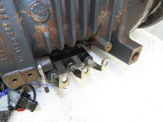 Linde AE30-11 Forklift Dual-Wheel & Motor Front Axle Assembly 14 Lug Off E32CL