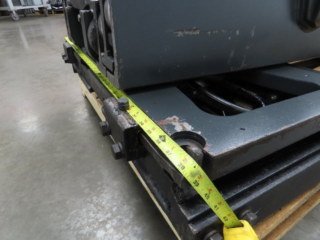 Linde E32CL Forklift Mast Class III 3 Stage 4 Lever 190" Lift 3655 lbs Max