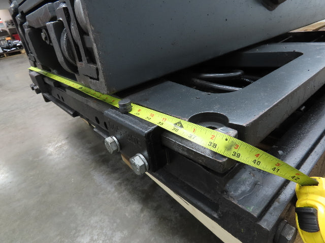Linde E32CL Forklift Mast Class III 3 Stage 4 Lever 190" Lift 3655 lbs Max